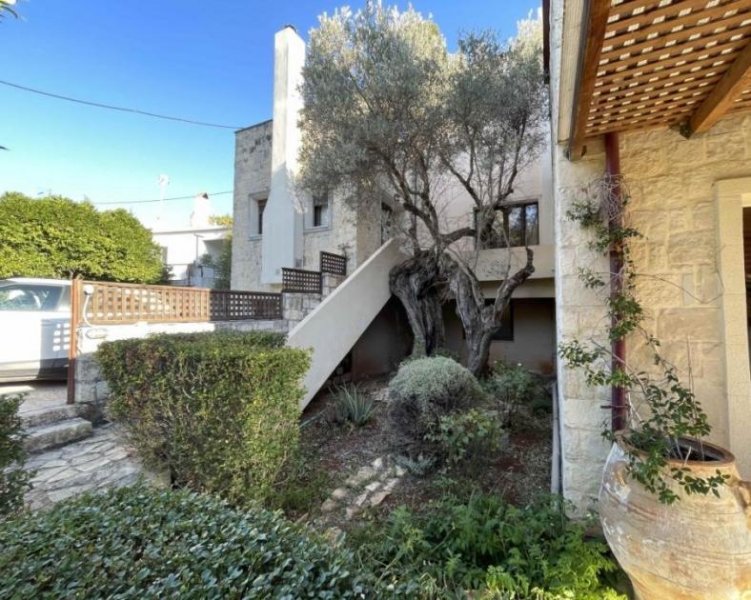 Mixorrouma Kreta, Mixorrouma: Geräumige Villa mit separatem Gästeapartment zu verkaufen Haus kaufen